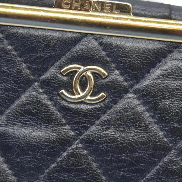 $3850 Chanel Quilted Frame Clutch With Chain - Picture 15 of 15